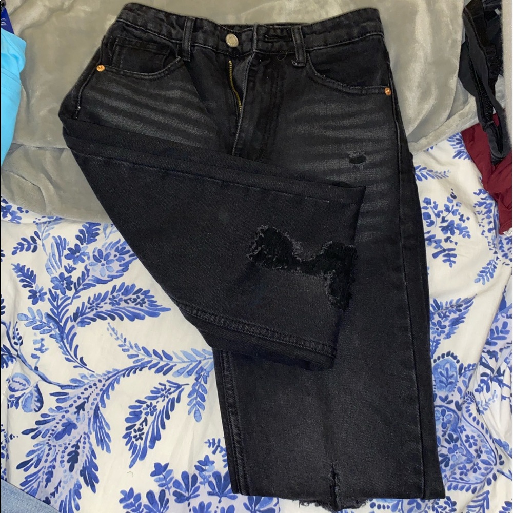 Black mom jeans